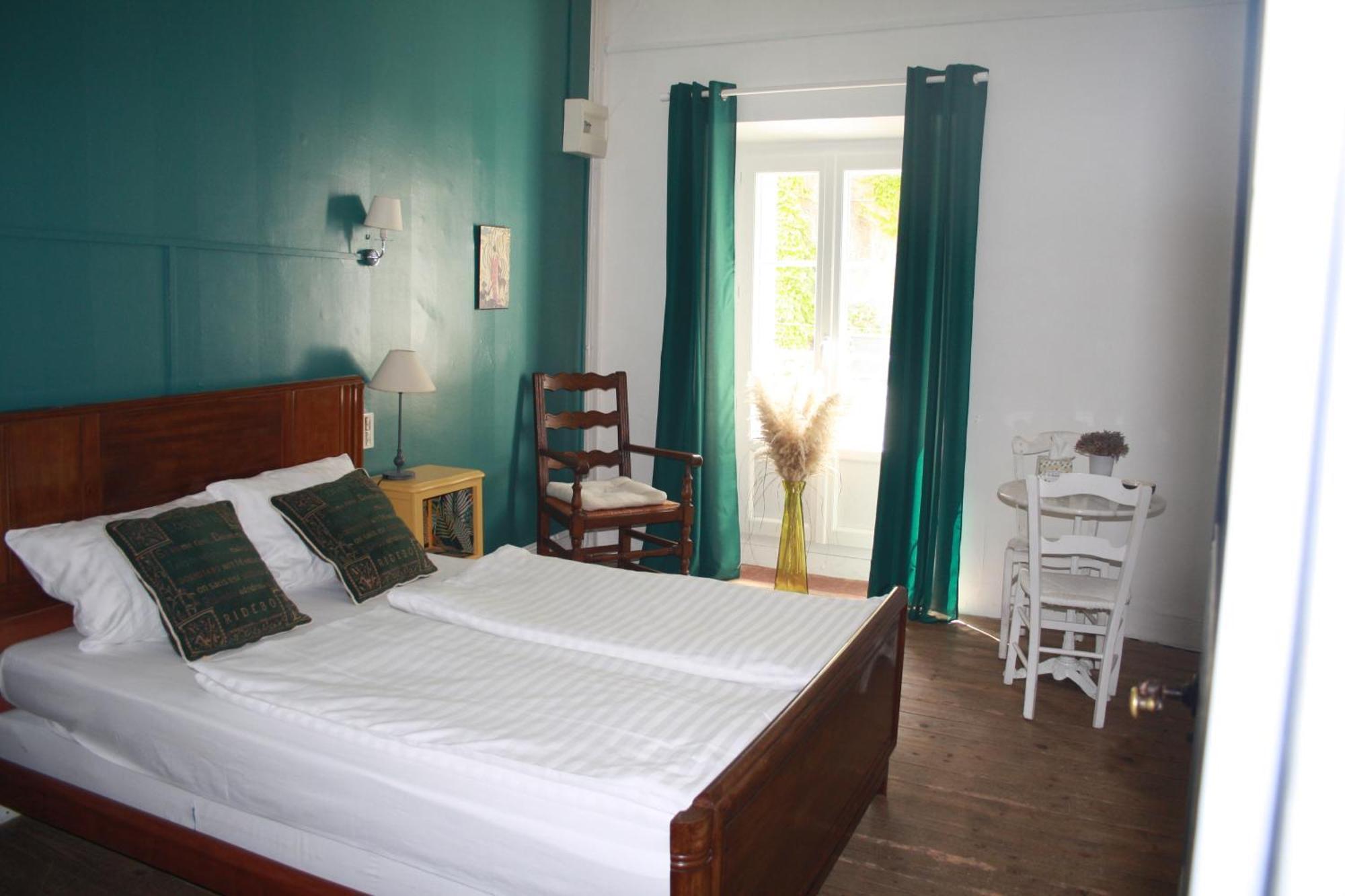 Le Therminus Chambres D Hotes Rennes-les-Bains Экстерьер фото